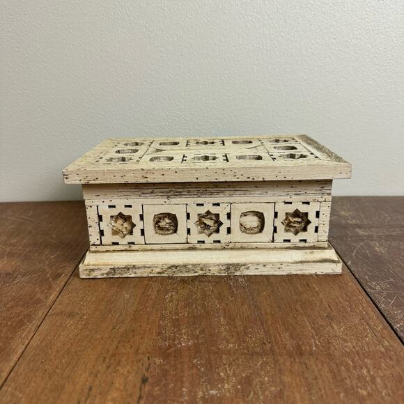 Vintage JAPAN Intricate Wood inlay pattern Jewelry Music Box Velvet lined - Picture 1 of 11